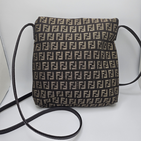 FENDI Zucchino Canvas Mamma Baguette Crossbody Bag - Picture 3 of 11